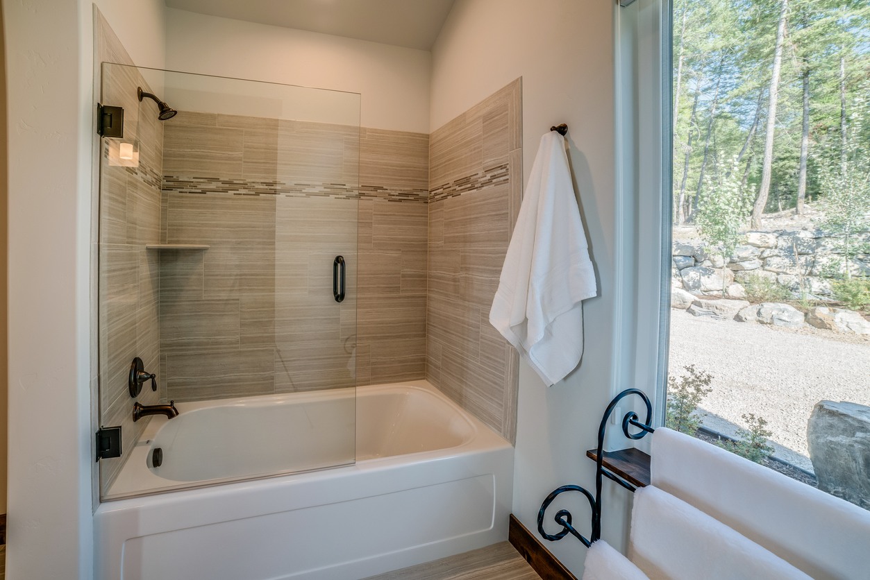 Shower & Tub Repair in St. Lucie Village